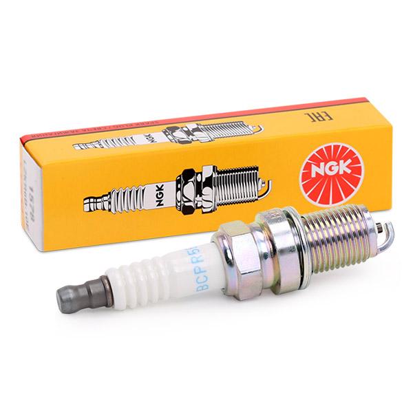 NGK Sytytystulpat RENAULT,SKODA,PEUGEOT 6130 04886215,5962W1,96064890 Tulpat,Sytytystulppa 04886215,2240112E15,2240119V65,2240112E15,2240119V65,5962H9