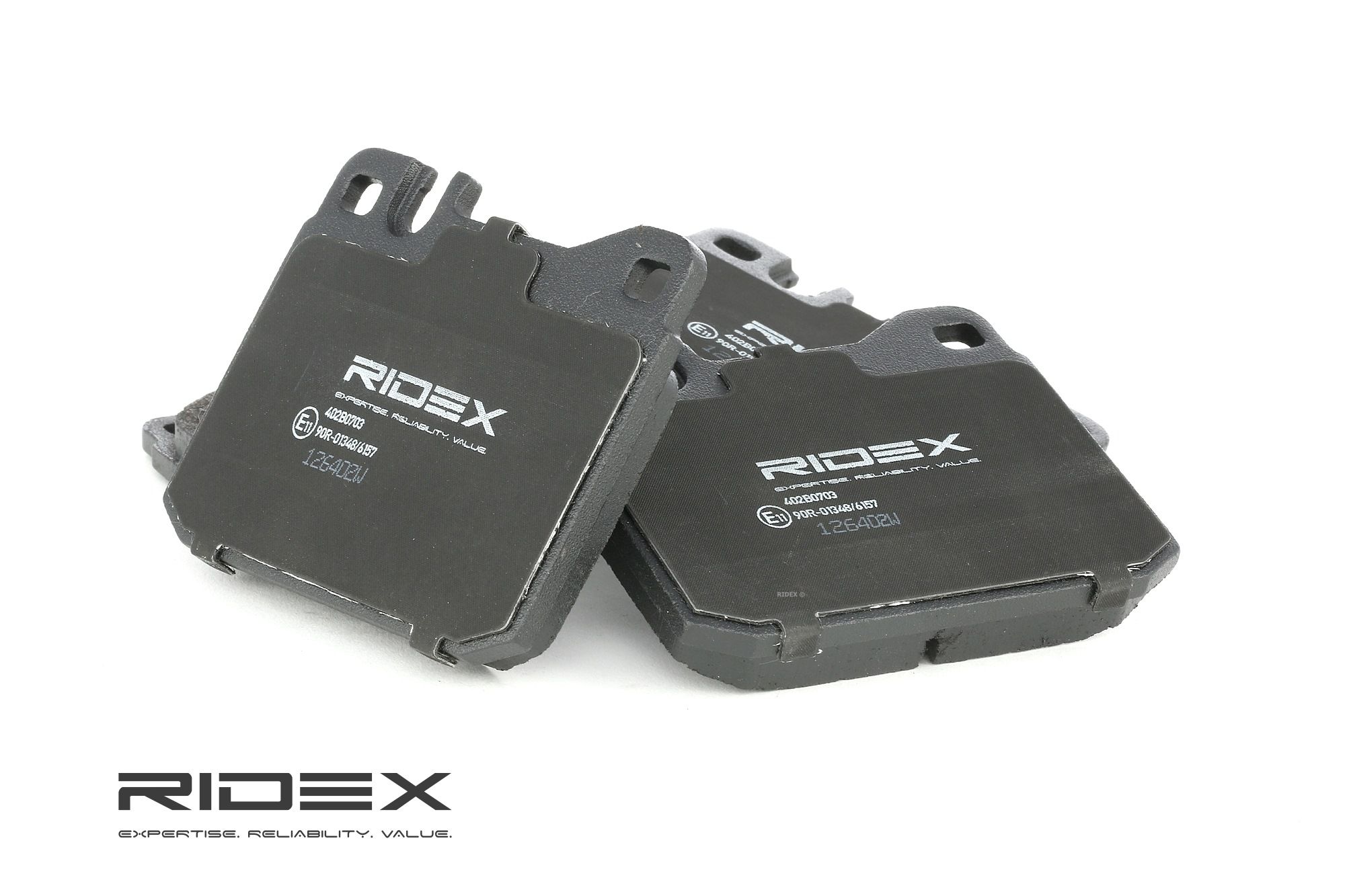 RIDEX Jarrupalat MERCEDES-BENZ 402B0703 0004206320,0004206420,0004206520 Jarrupalasarja,Jarrupala, Levyjarru 0004206820,0004207420,0004207520
