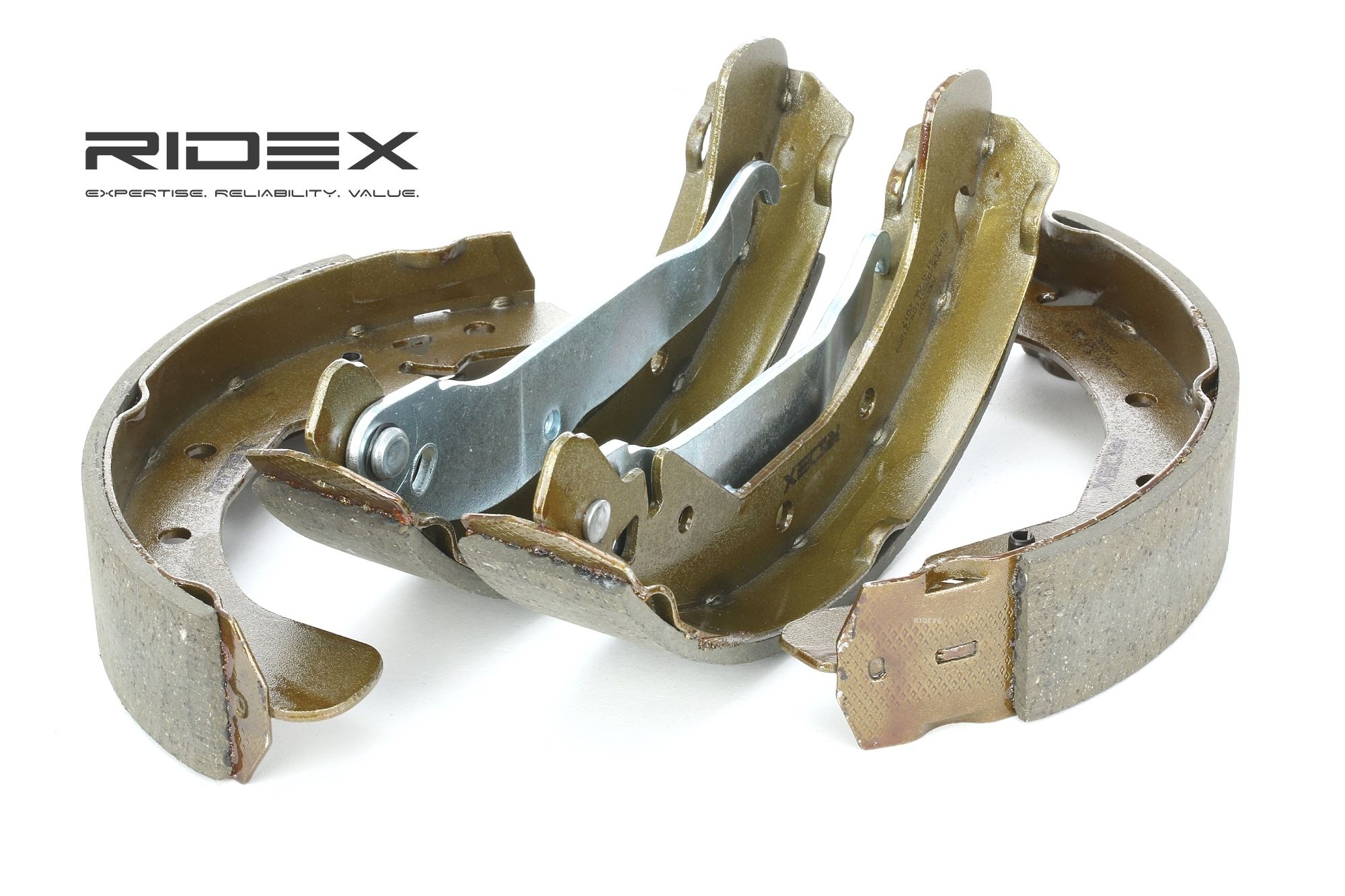 RIDEX Jarrukengät VW,OPEL,DAEWOO 70B0007 01605920,1605062,1605064 Jarrukenkäsarja 1605358,1605920,1605969,90512792,91158369,93170618,93171065,93189978