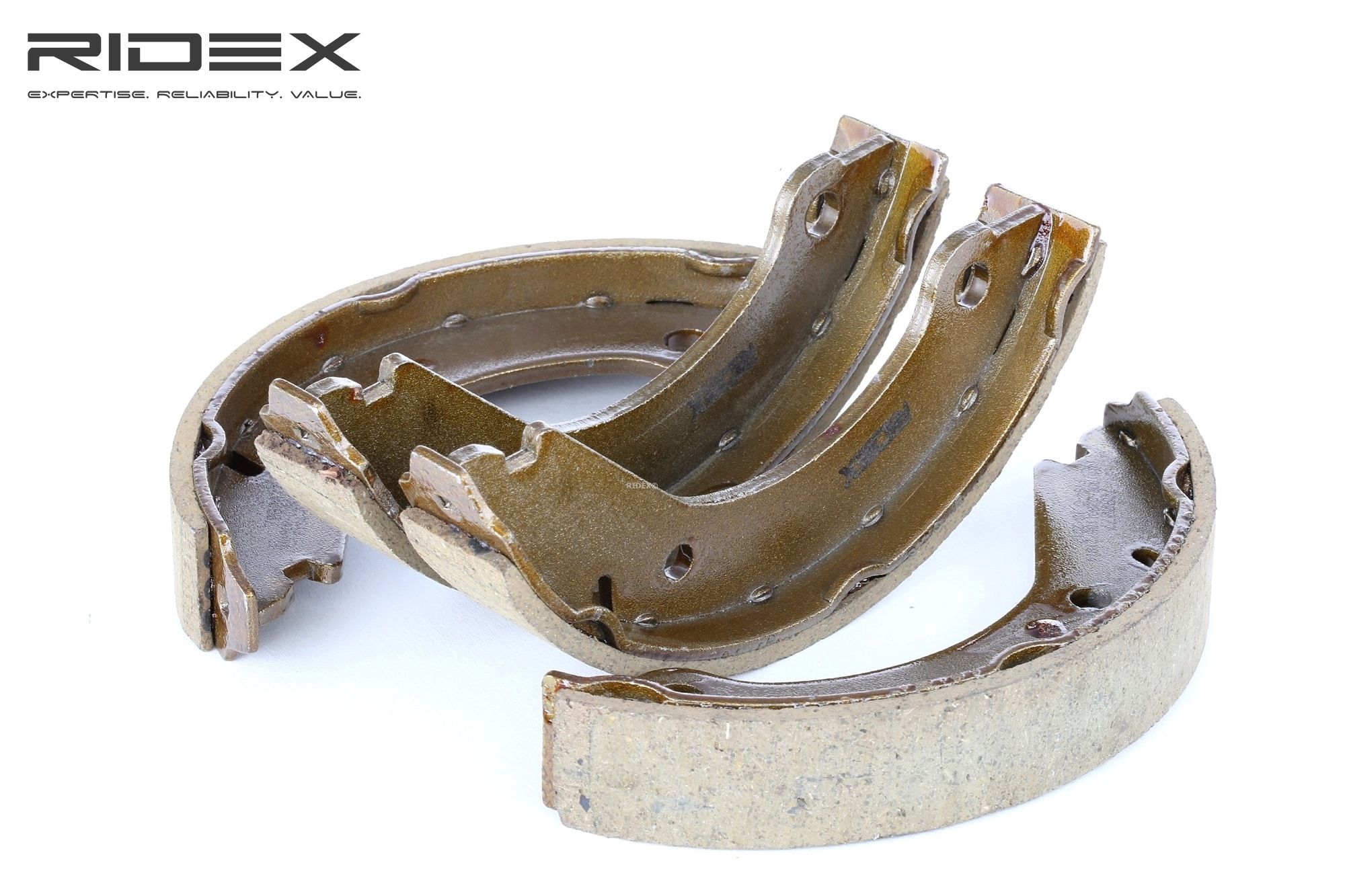 RIDEX Jarrukengät VOLVO 70B0077 12124286,1229428,12294286 Jarrukenkäsarja 1330310,13303102,271997,272289,9163134