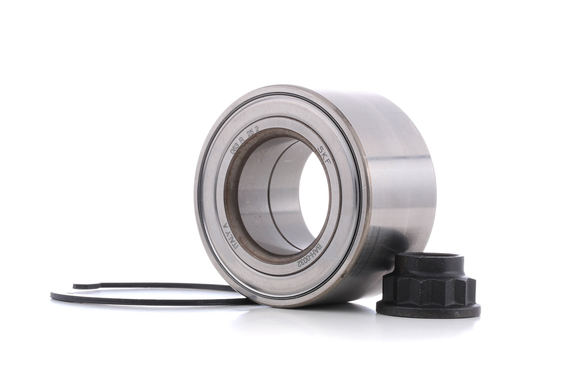 SKF Pyöränlaakerit TOYOTA,LEXUS VKBA 3945 9036943008,9008036021,9008036078 Pyöränlaakerisarja 9036943008,9036943009