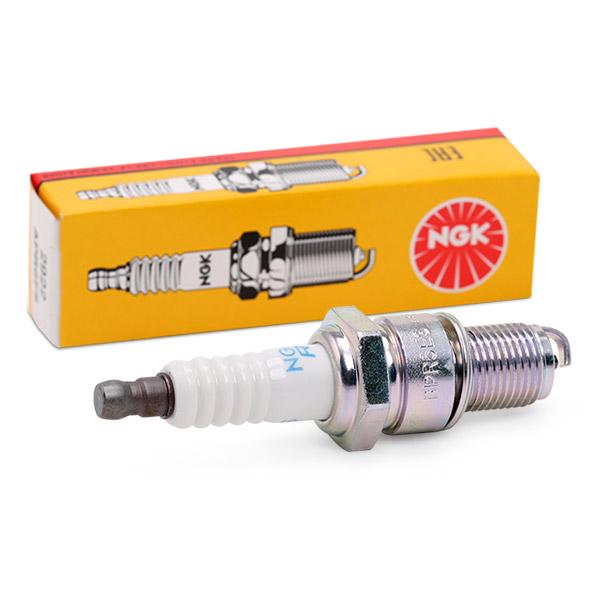 NGK Sytytystulpat HYUNDAI,NISSAN,MAZDA 4424 04886213,99906850P9011,99906910P9011 Tulpat,Sytytystulppa 04886213,9807955145,1881111051,2240101B14